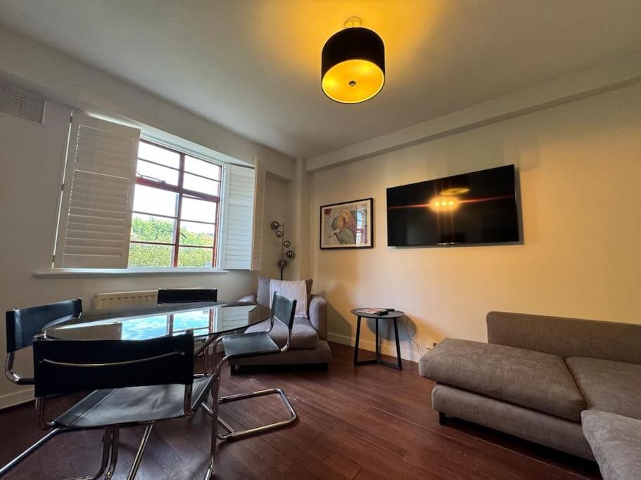 Stylish 1 Bed Hyde Park * Londra